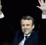 巴黎时间5月7日晚，法国总统选举第二轮投票初步计票结果显示，中间派独立候选人、“前进”运动领导人埃马纽埃尔·马克龙以大幅优势击败极右翼政党“国民阵线”候选人马丽娜·勒庞。年仅39岁的马克龙由此成为法国史上最年轻的总统，也成为世界上最年轻的大国领导人。 - News.Cntv.Cn