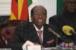 穆加贝于11月19日晚发表全国电视讲话。讲话中，他并未宣布辞去津巴布韦总统职务。 - News.Cntv.Cn
