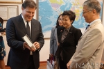 中国人民大学名誉博士、巴拿马总统巴雷拉会见靳诺书记一行 - 人民大学